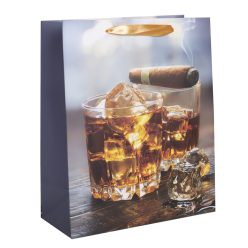 PT.M.WHISKEY+SZIVAR   26*32