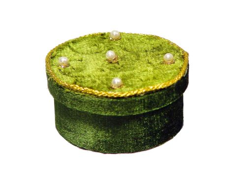 BOX GREEN+BEAD CIRCLE 10CM
