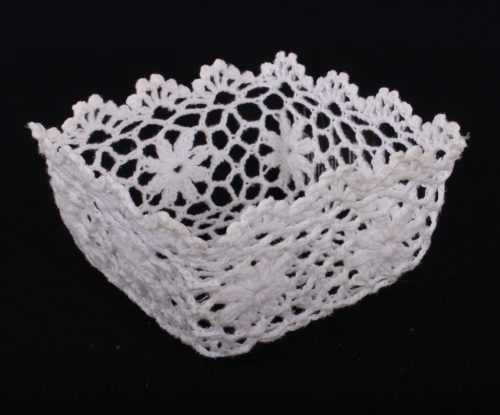 You crocheted a 4-square cream 14*7