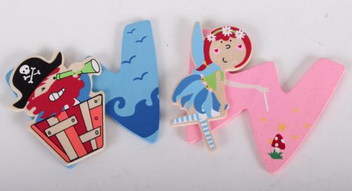 WOODEN LETTER MARITIME "W" 2S