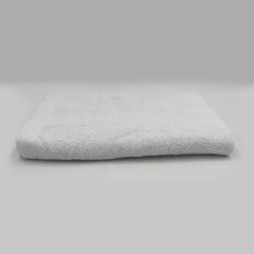 Fehér szállodai minőségű törölköző 400GSM anyagból 70x140 cm